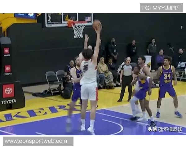 关键时刻梅尔顿上篮失误勇士成功挑战判罚引发争议