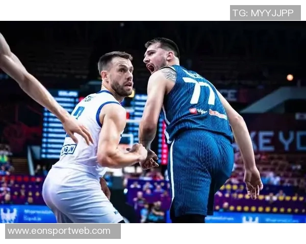 FIBA转发山寨球星合照引发热议大声喊出詹姆斯东契奇库里的名字 FIBA转发山寨球星合照引发热议大声喊出詹姆斯东契奇库里的名字