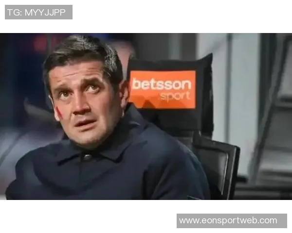 卡萨诺谈齐沃战术转变强调进攻参与度提升与前任截然不同 卡萨诺谈齐沃战术转变强调进攻参与度提升与前任截然不同