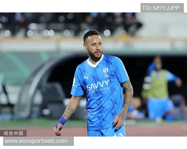 内马尔左膝半月板修复手术成功预计一个月后重返赛场 内马尔左膝半月板修复手术成功预计一个月后重返赛场